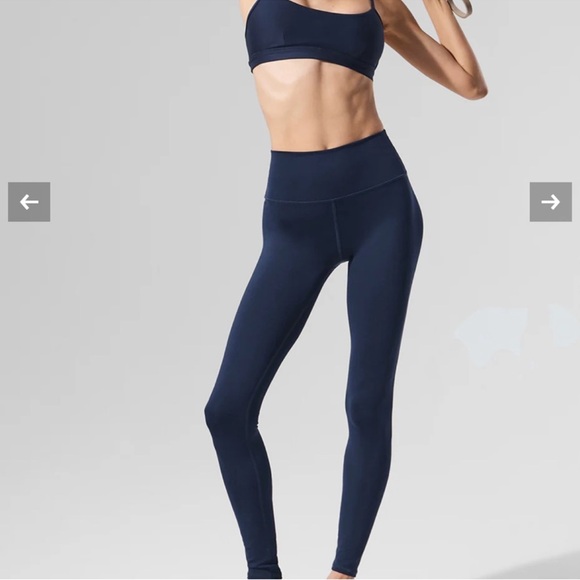 ALO Yoga High-Waist Airlift Legging in Navy - Picture 1 of 7